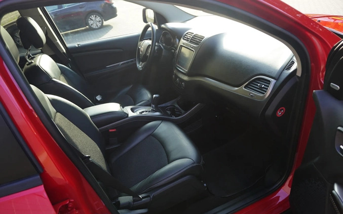 Fiat Freemont cena 57900 przebieg: 144000, rok produkcji 2015 z Mysłowice małe 667
